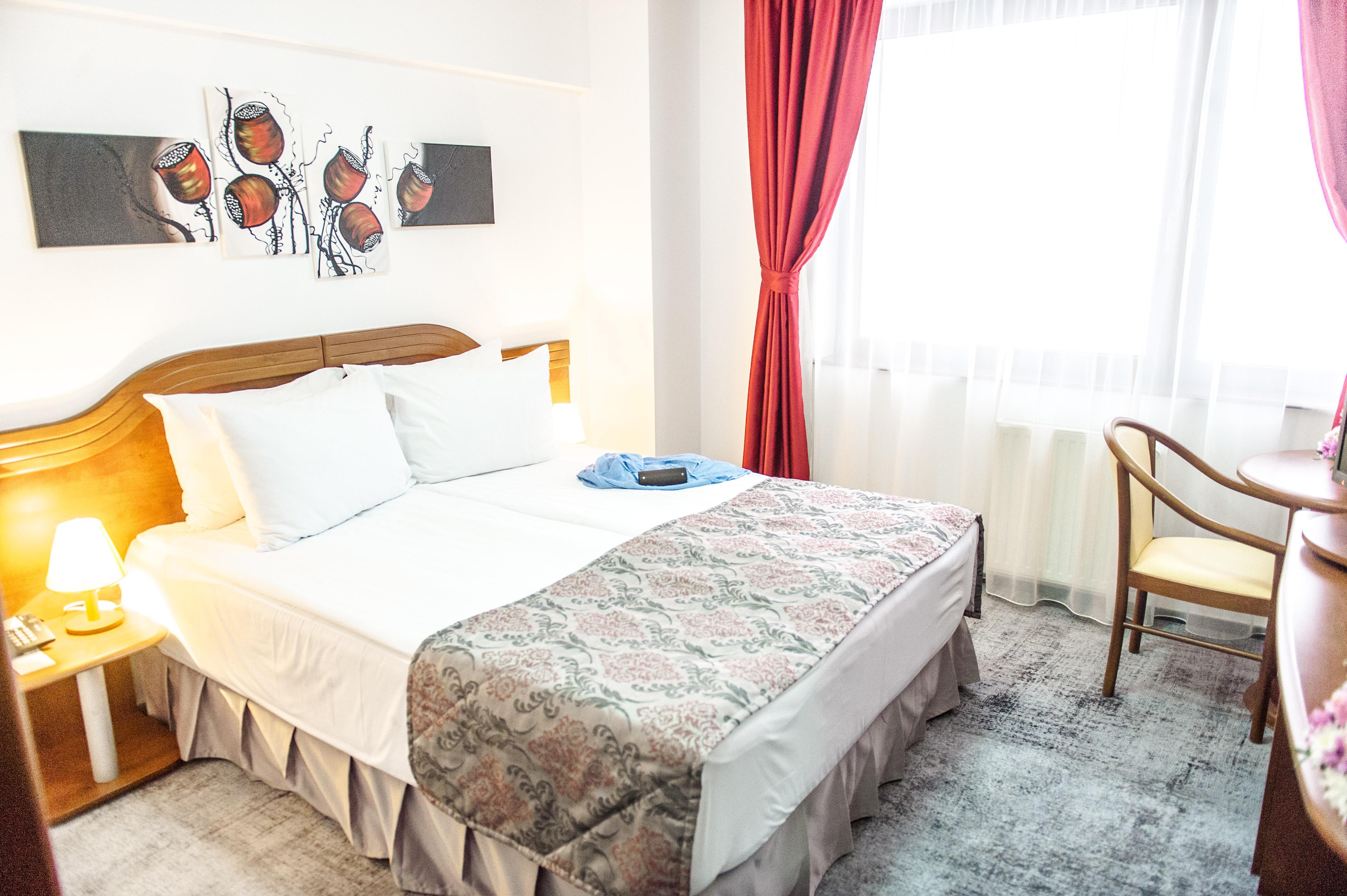 Hotel Parc Sibiu Bagian luar foto